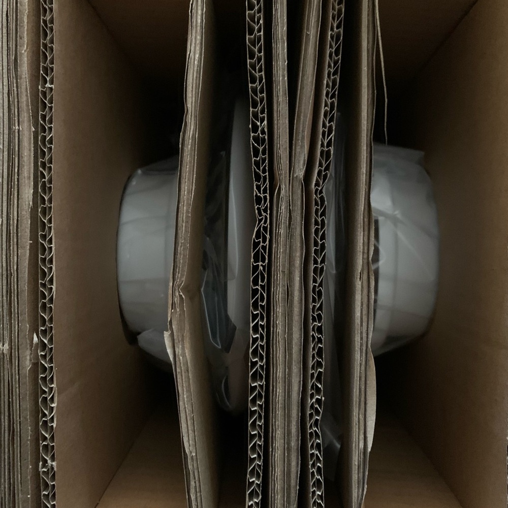 New Boat Marine 6.5 inch SPEAKERS 200 watt White Round Set of 2 Dual brand (E)